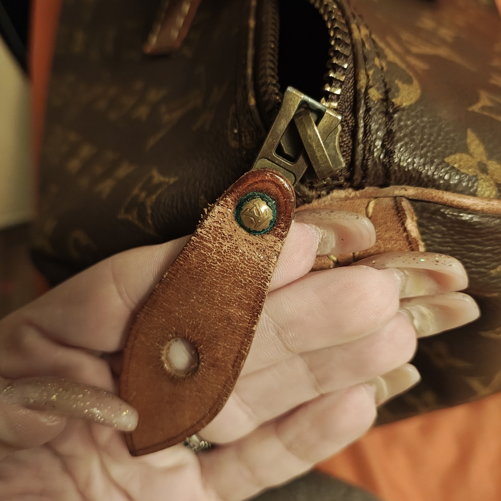 Louis Vuitton Monogram Speedy 35 - Picture 13 of 16